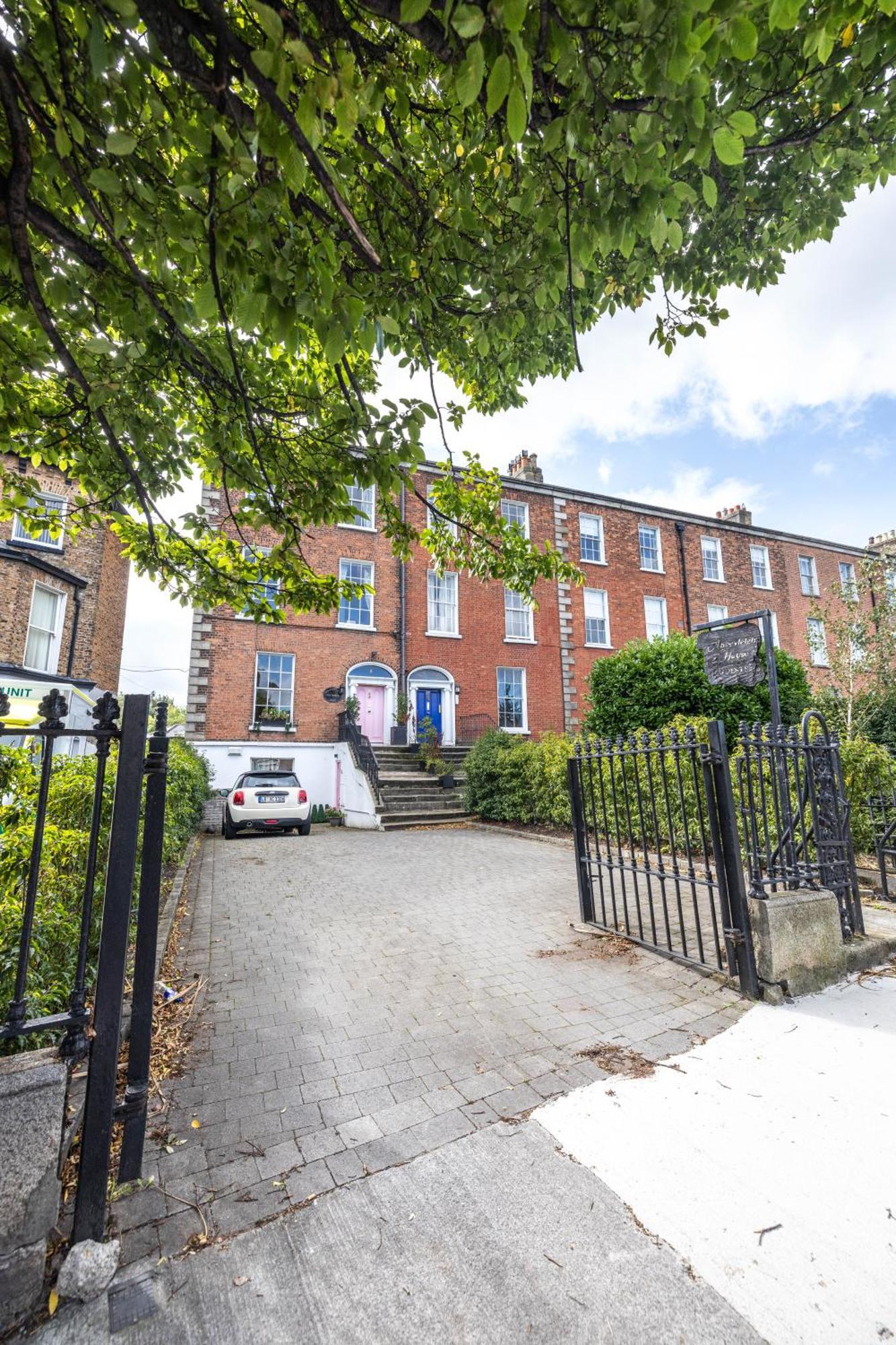 Abbeyleigh House Bed & Breakfast - Dublin — Photos 1